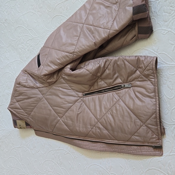 AUTHENTIC BURBERRY POWDER PINK LIGHT WEIGHT JACKET - Picture 2 of 8